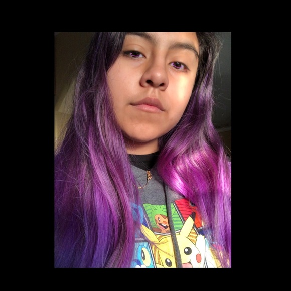 Meet your Posher, Gisselle :) - Picture 1 of 3